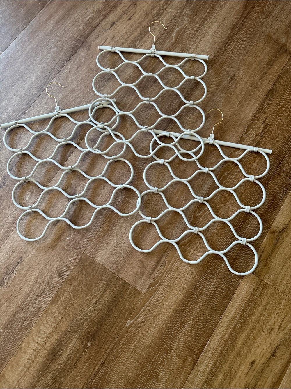 Neutral White Multi-Ring Scarf Belt  Organizer Hangers Set of Three. NWOT